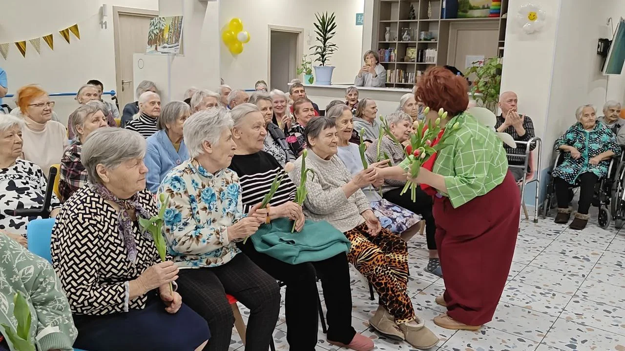 8 марта в сети пансионатов для пожилых Сабриново